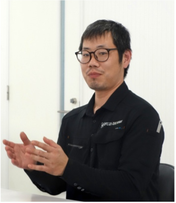 加工部 加工課 主任 堀氏